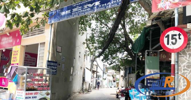 Bán nhà trệt lầu - hẻm thông - xe hơi đậu trong nhà- cách đường Trần Hoàng Na 100m giá 3.3 tỷ